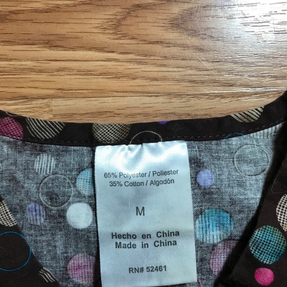 Medium browns scrub with dots - Picture 4 of 6